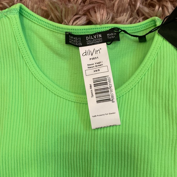 Neon green crop top - Picture 2 of 3